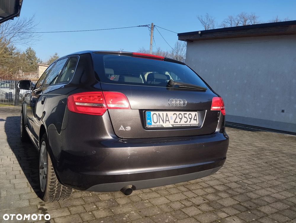 Audi A3 Sportback 1.6 Ambiente - 5