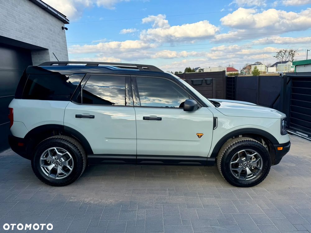 Ford Bronco - 15