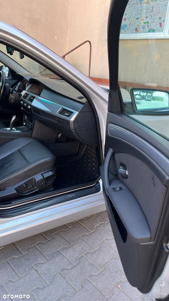 BMW Seria 5 520d - 15