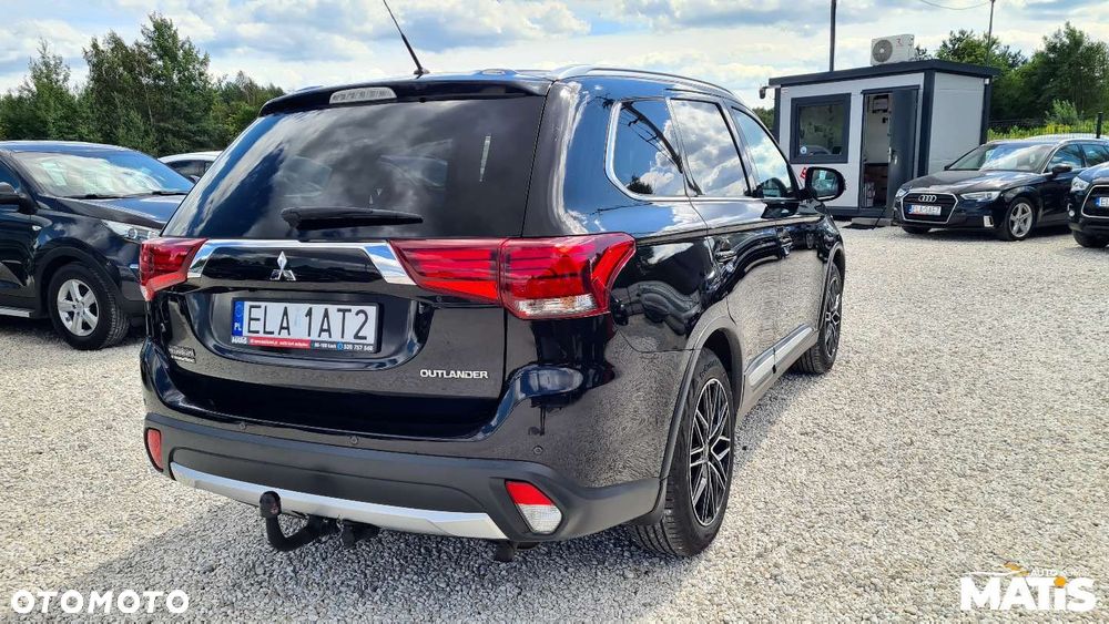 Mitsubishi Outlander - 7