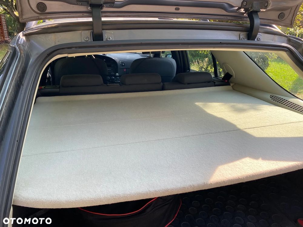 Saab 9-5 2.3T Linear Griffin Edition - 12