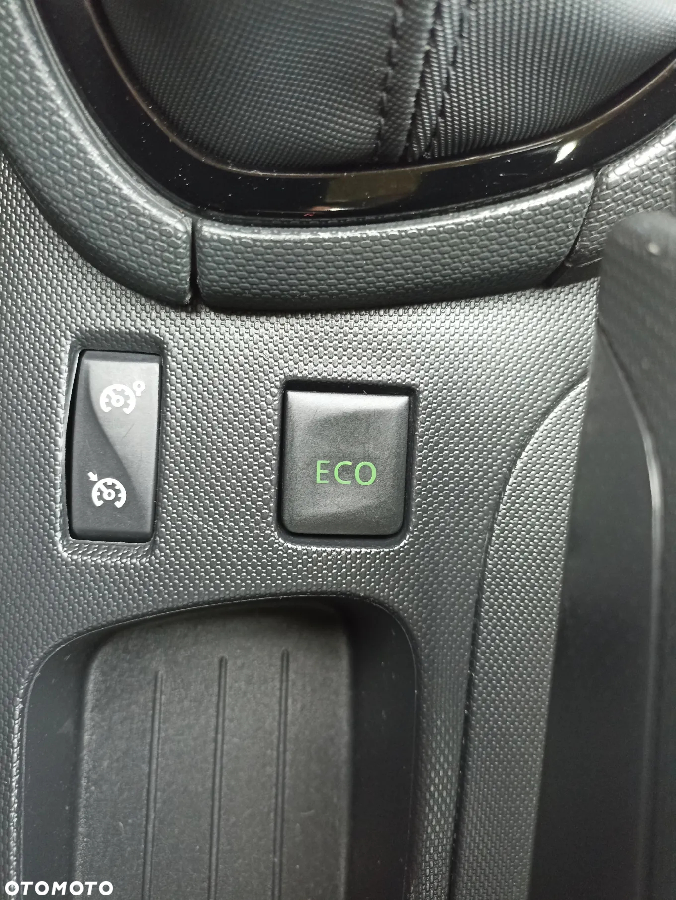 Renault Clio - 25