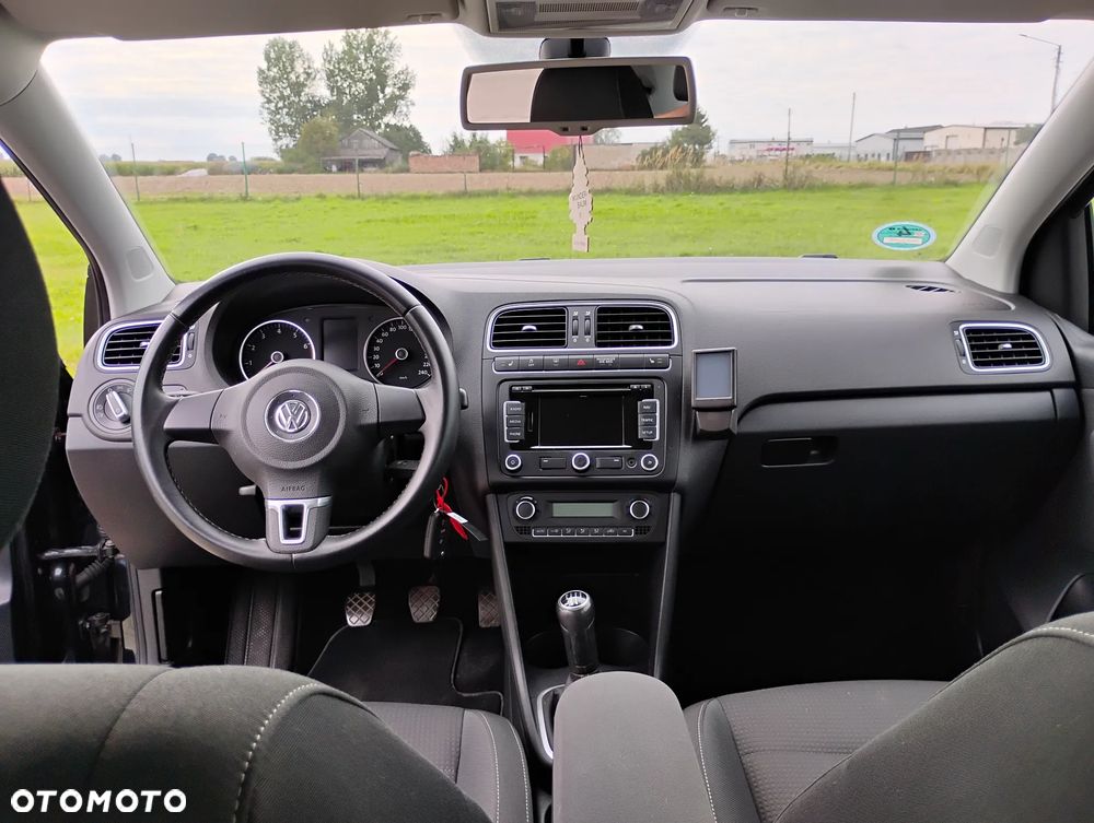 Volkswagen Polo 1.4 16V Comfortline - 20