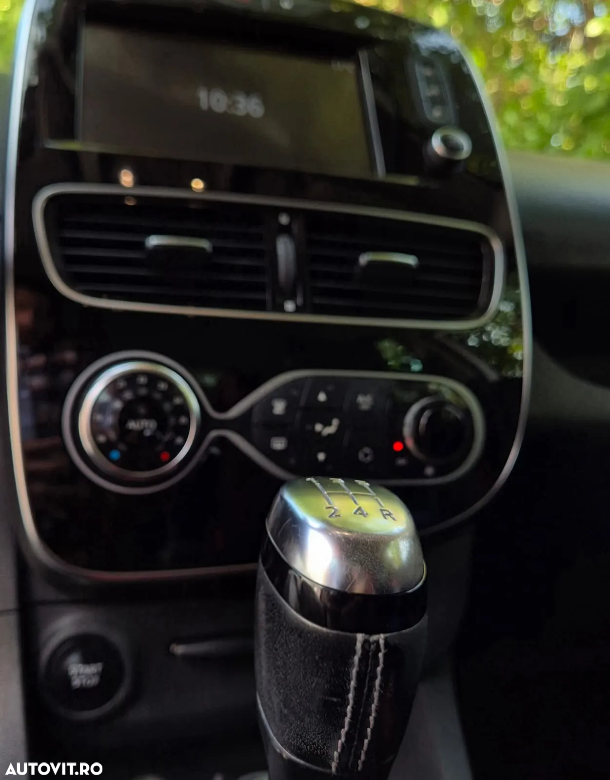 Renault Clio - 12