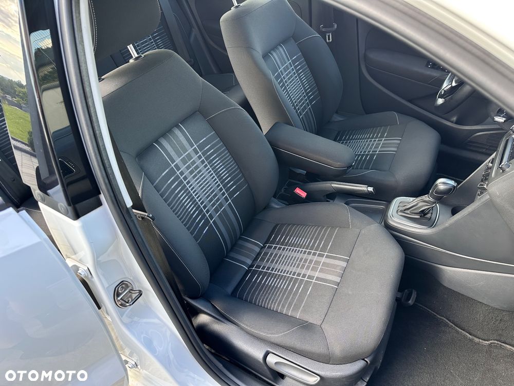 Volkswagen Polo 1.2 TSI Blue Motion Technology DSG Lounge - 21