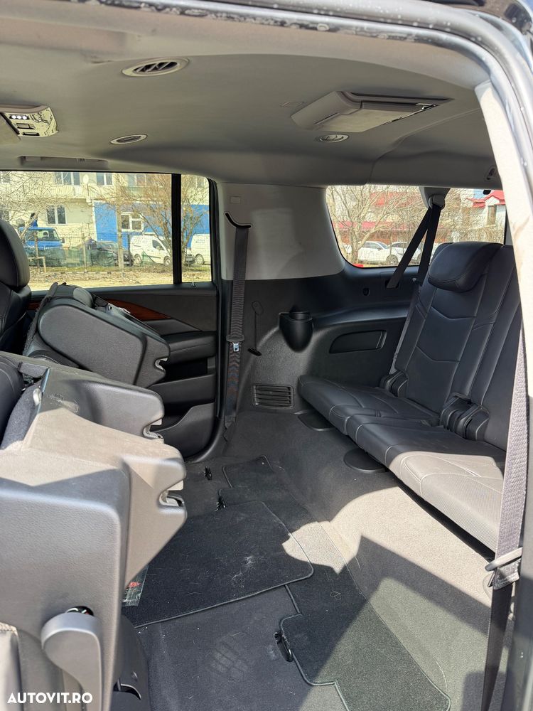 Cadillac Escalade - 11