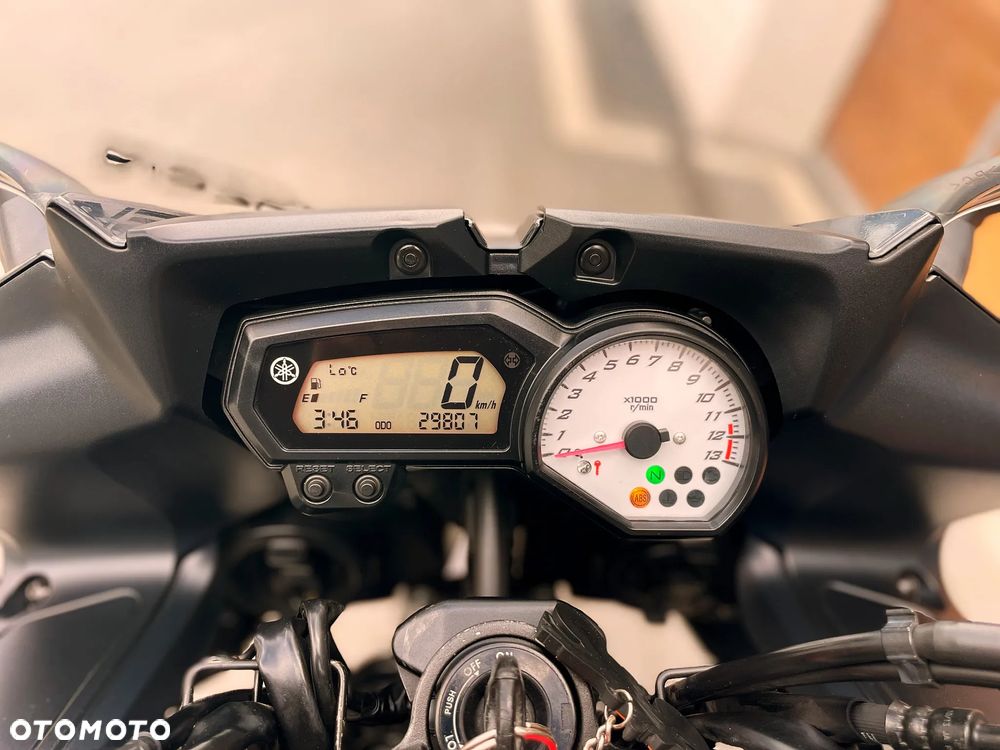 Yamaha FZ8 - 8