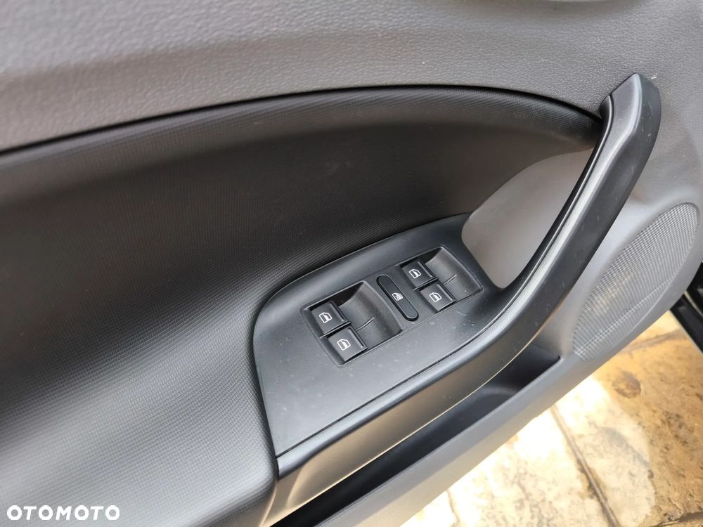 Seat Ibiza 1.4 16V Style - 30