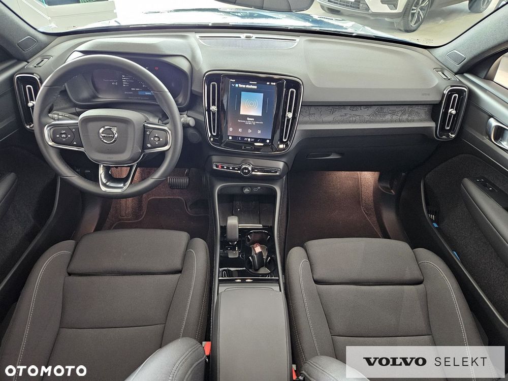 Volvo C40 - 8