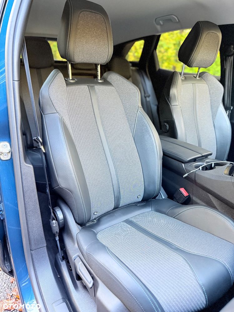 Peugeot 3008 1.6 PureTech Hybrid PHEV Allure Pack S&S EAT8 - 17