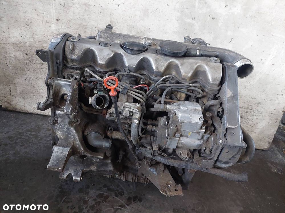 SILNIK KOMPLETNY DIESEL Z UKŁADEM PALIWOWYM I TURBINĄ VOLVO V70 I D5252T - 1