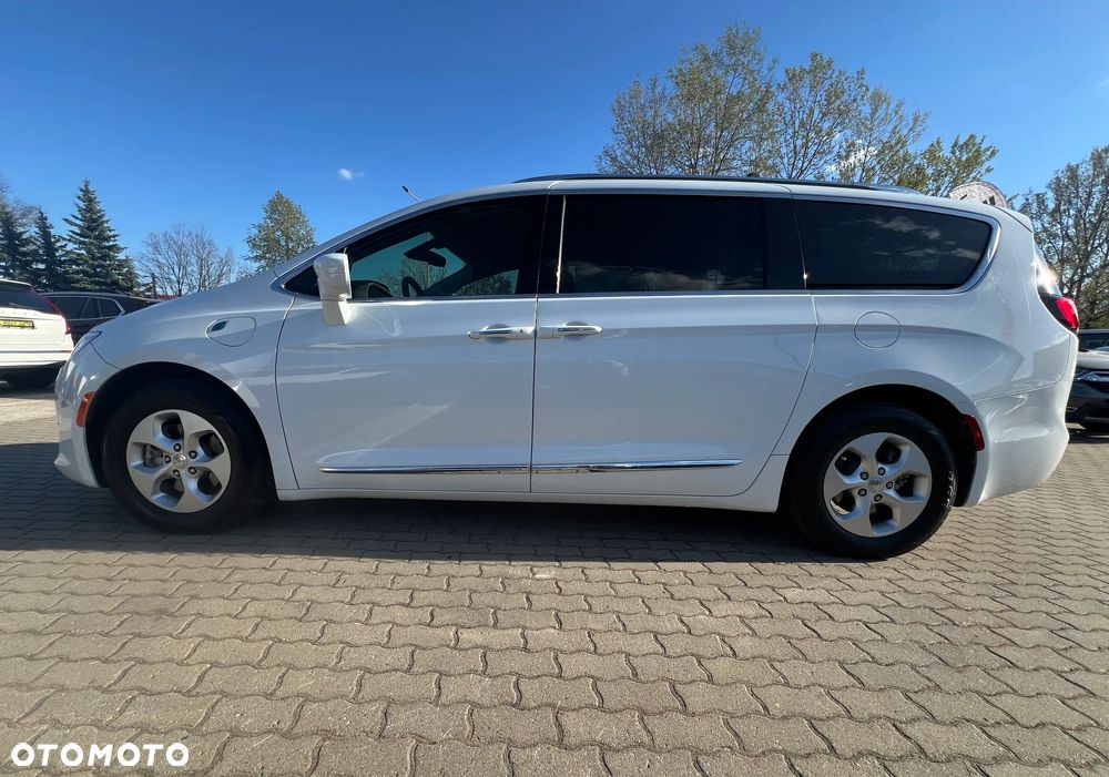 Chrysler Pacifica - 6