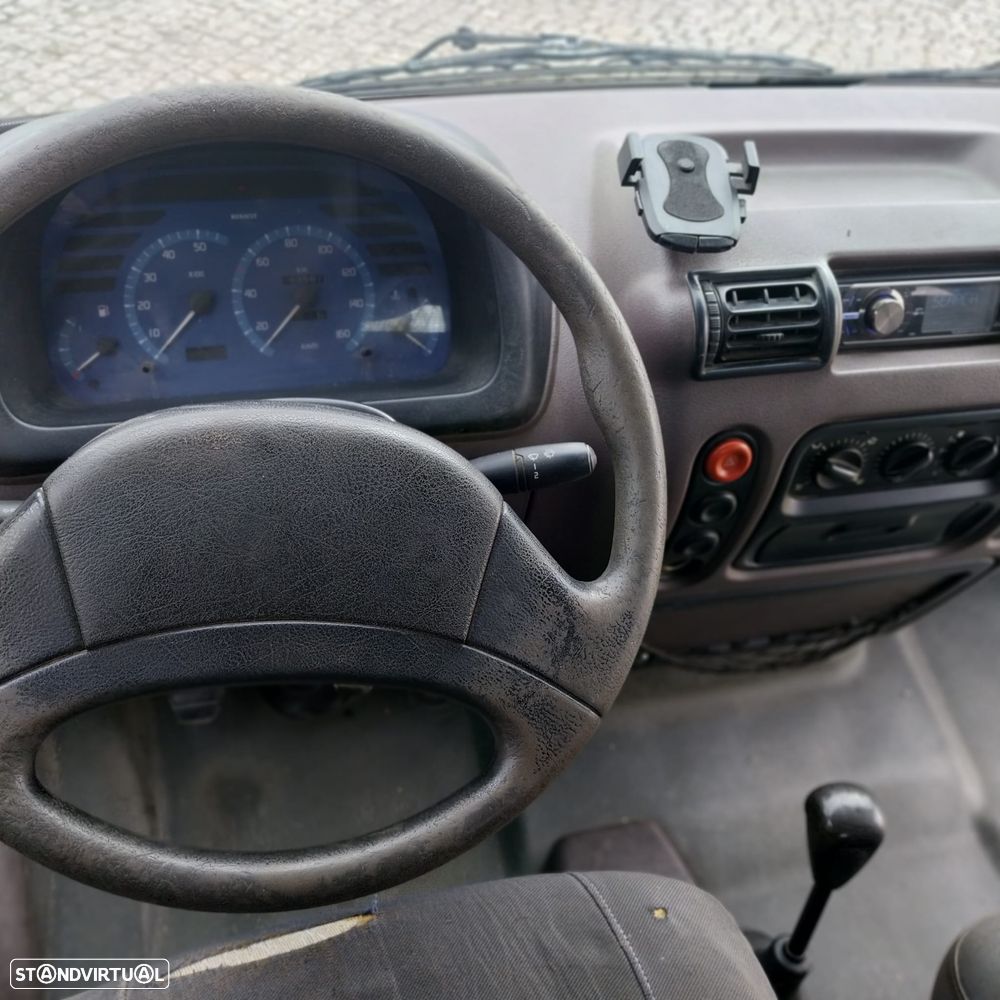 Renault MASTER 2.8 DTI - 115cv - 13
