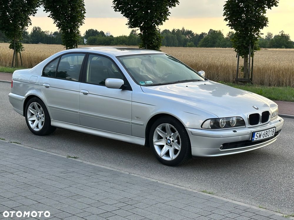 BMW Seria 5 520i - 13