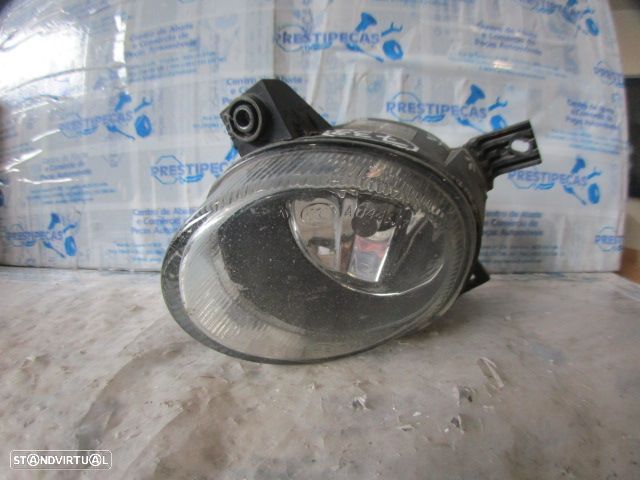 Farol Nevoeiro 89203972 8E0941699D AUDI A3 2009 2.0TDI 140CV 3P CINZA ESQ FE VALEO ORIGINAL Apoio Danificado - 1