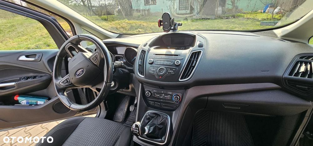 Ford Grand C-MAX - 10