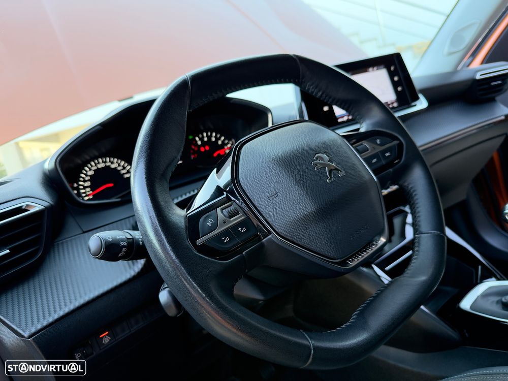 Peugeot 2008 1.2 PureTech Allure Pack - 44