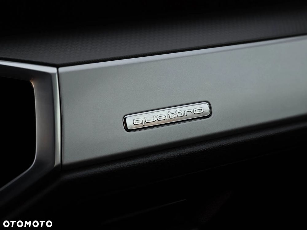 Audi Q3 35 TDI Quattro S tronic S line - 27