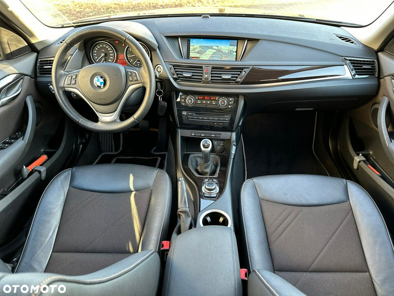 BMW X1 xDrive20i xLine - 6
