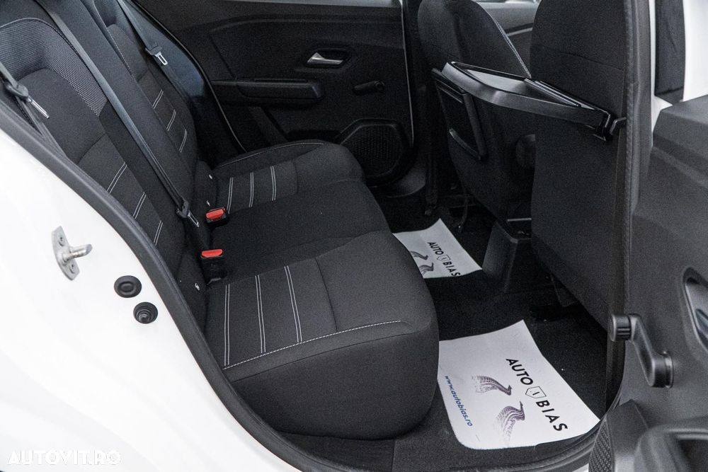 Dacia Logan TCe 90 MT6 Prestige - 8