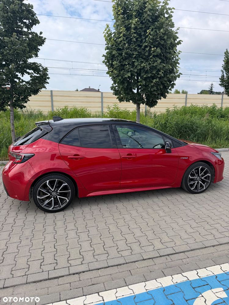 Toyota Corolla 2.0 Hybrid Executive - 9