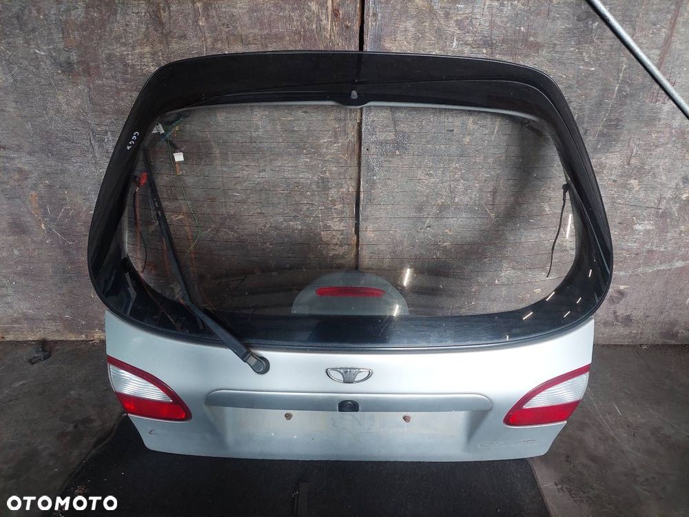 KOMPLETNY TYŁ KLAPA BAGAŻNIKA ZDERZAK TYŁ LAMPY DAEWOO LANOS I HB 5D - 7