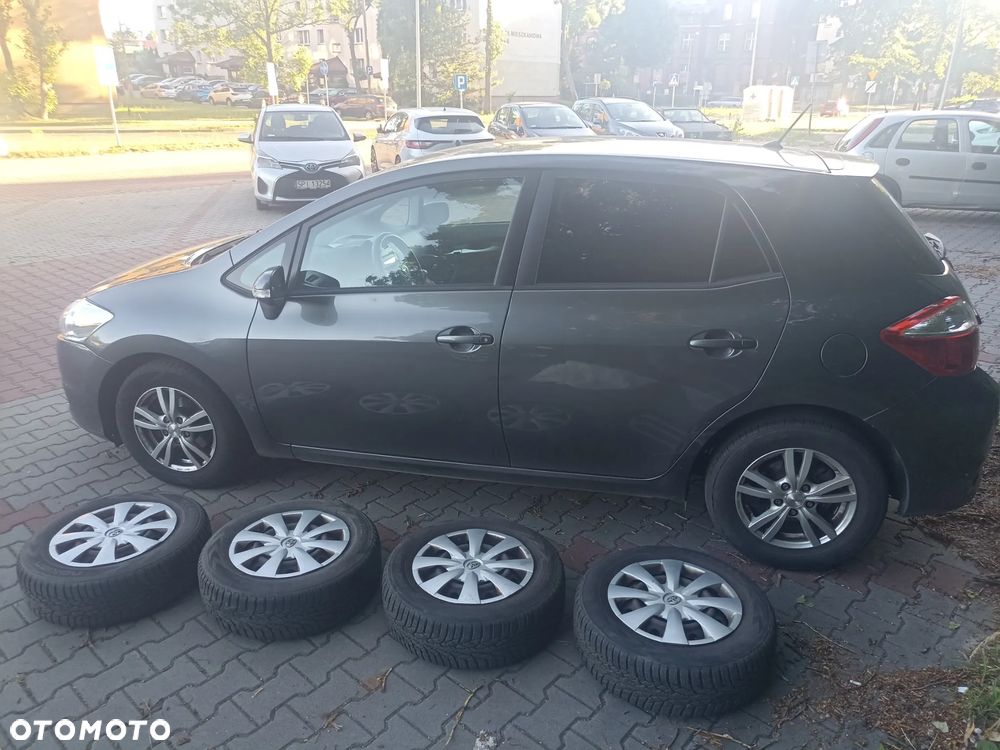 Toyota Auris - 8