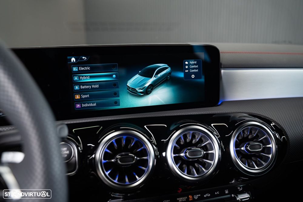 Mercedes-Benz CLA 250 e 8G-DCT Edition AMG Line - 29