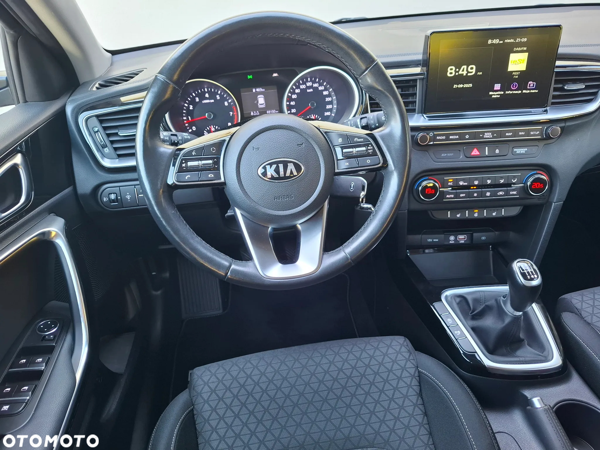 Kia Ceed 1.4 T-GDI OPF Vision - 33