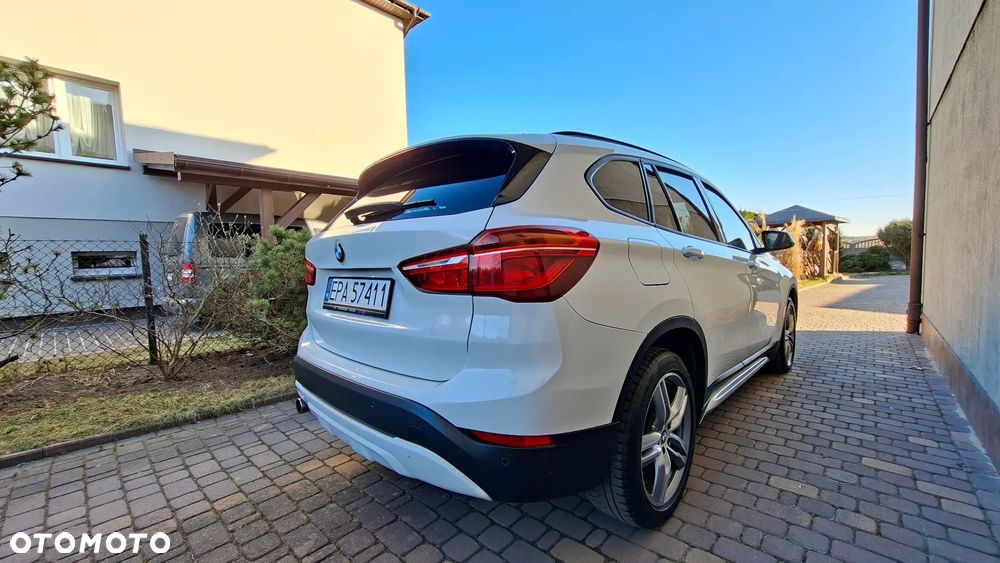 BMW X1 xDrive18d Sport - 8