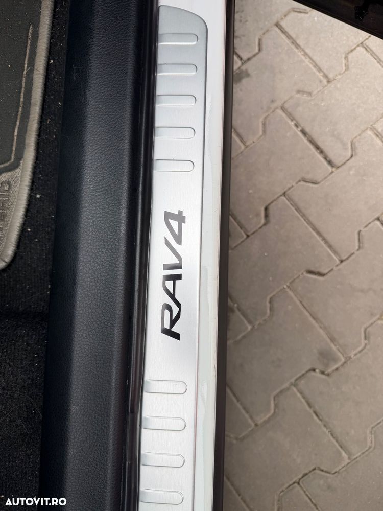 Toyota RAV4 2.5 VVT-i 4x4 Elegance - 12