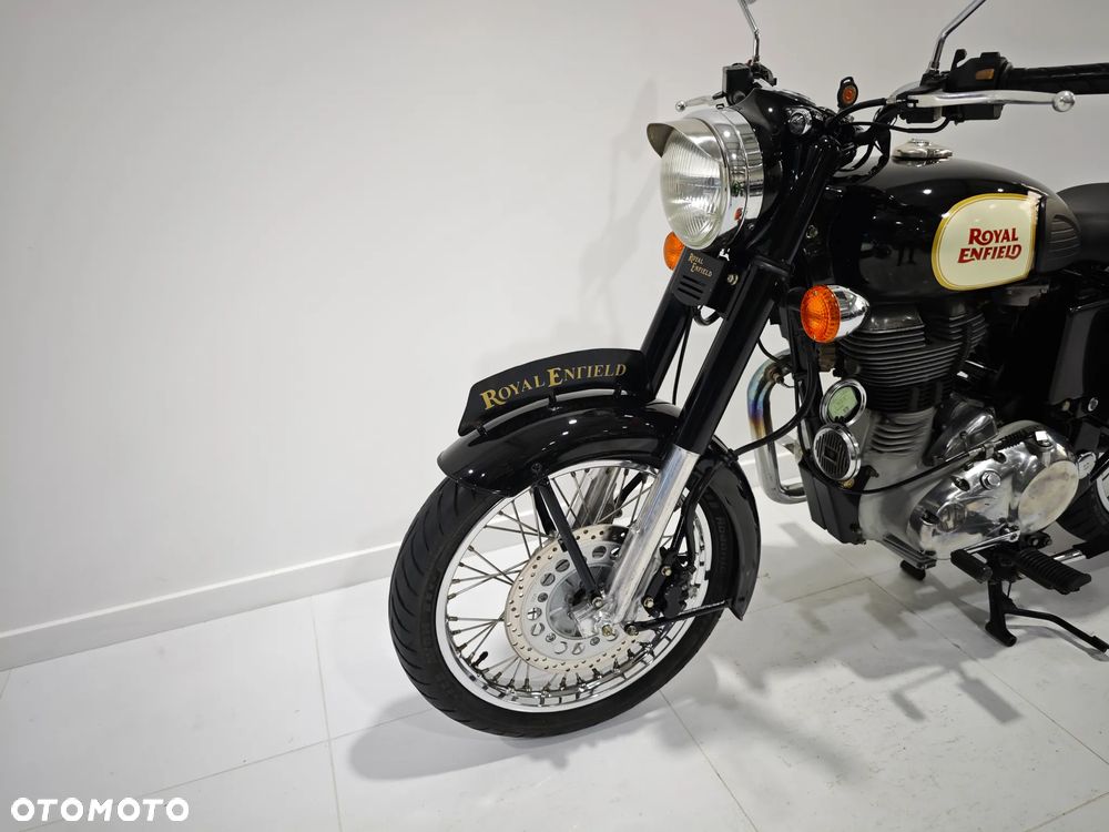 Royal Enfield Classic - 13