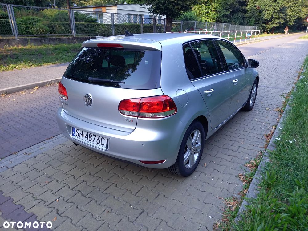 Volkswagen Golf 1.6 TDI DPF Trendline - 8