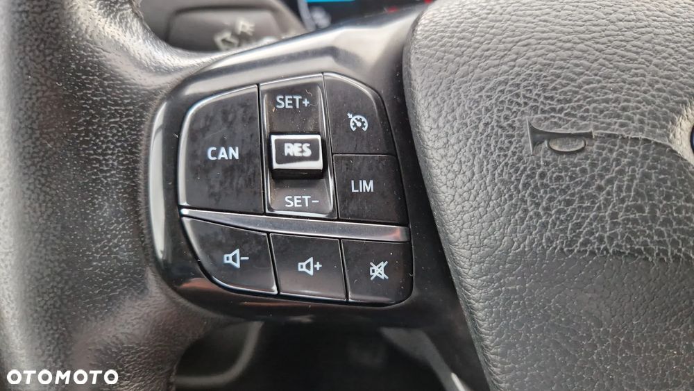 Ford TRANSIT CUSTOM - 12