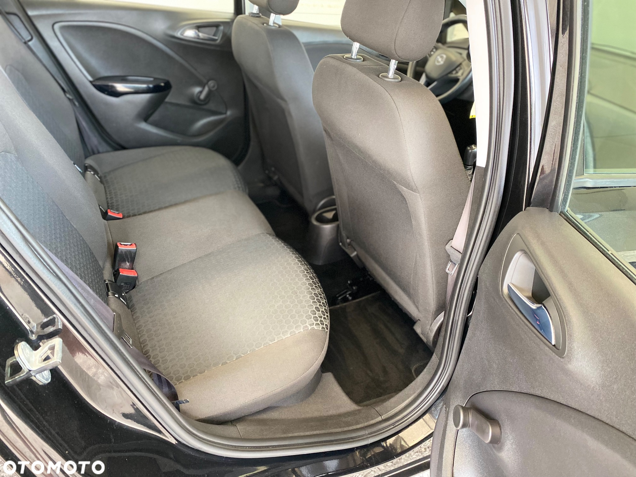 Opel Corsa 1.2 Essentia - 15