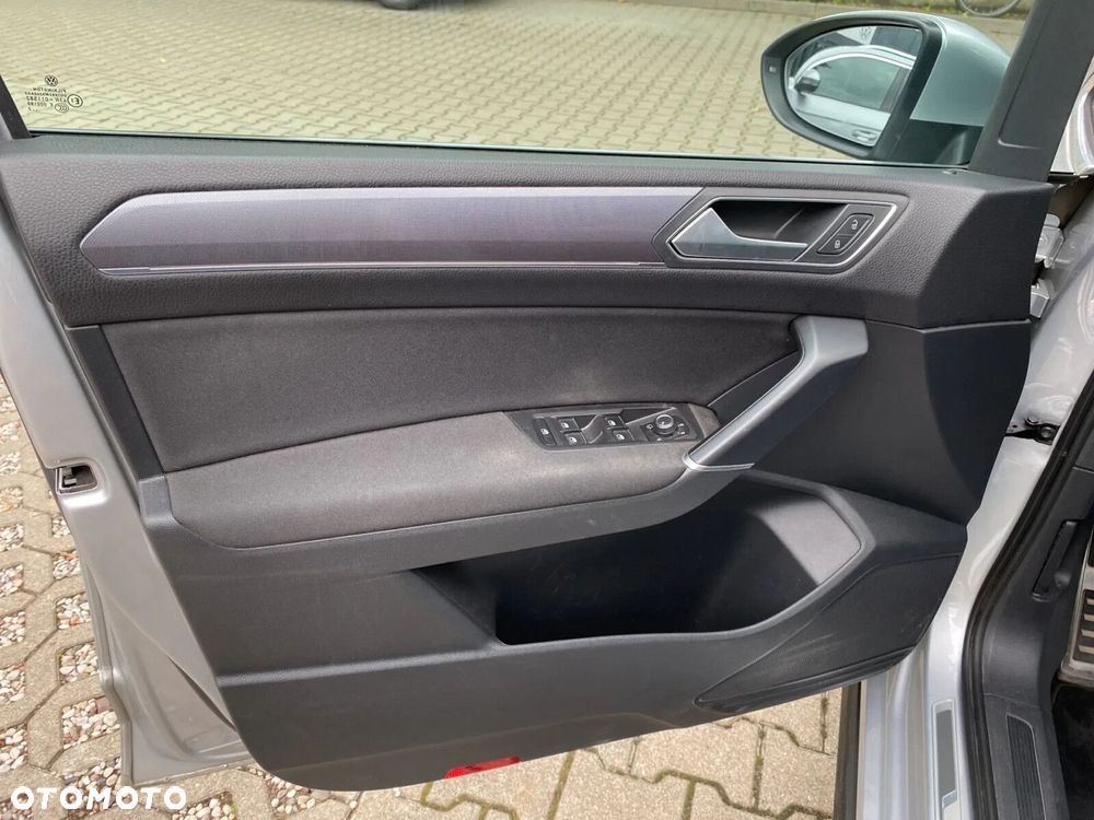 Volkswagen Touran 1.5 TSI EVO Highline DSG - 19