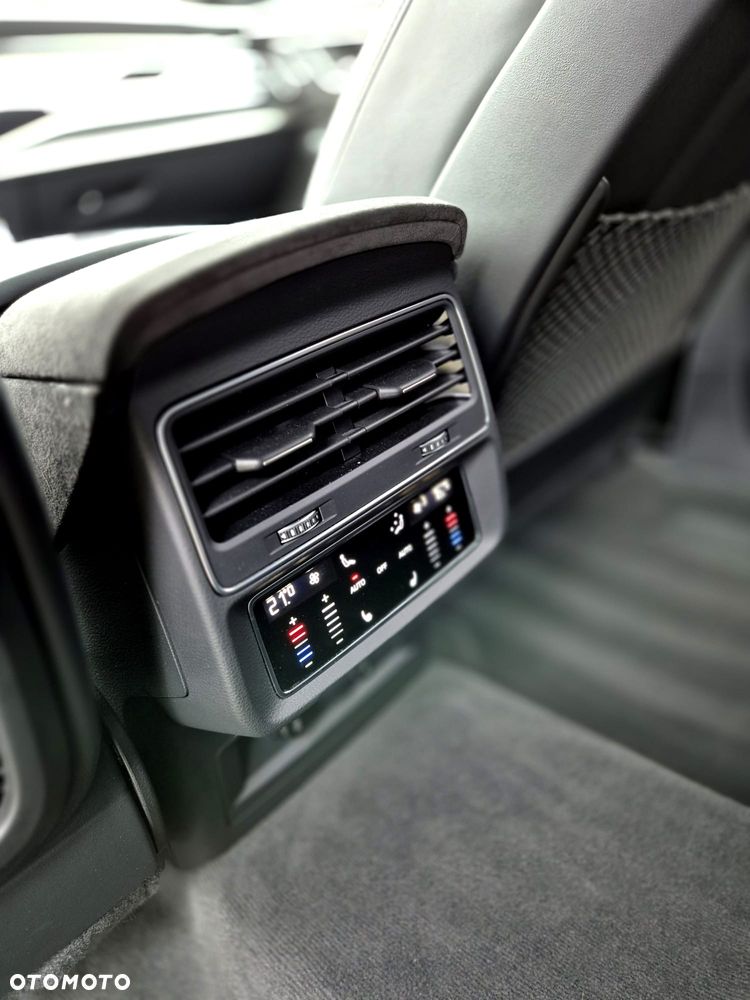 Audi RS Q8 - 20