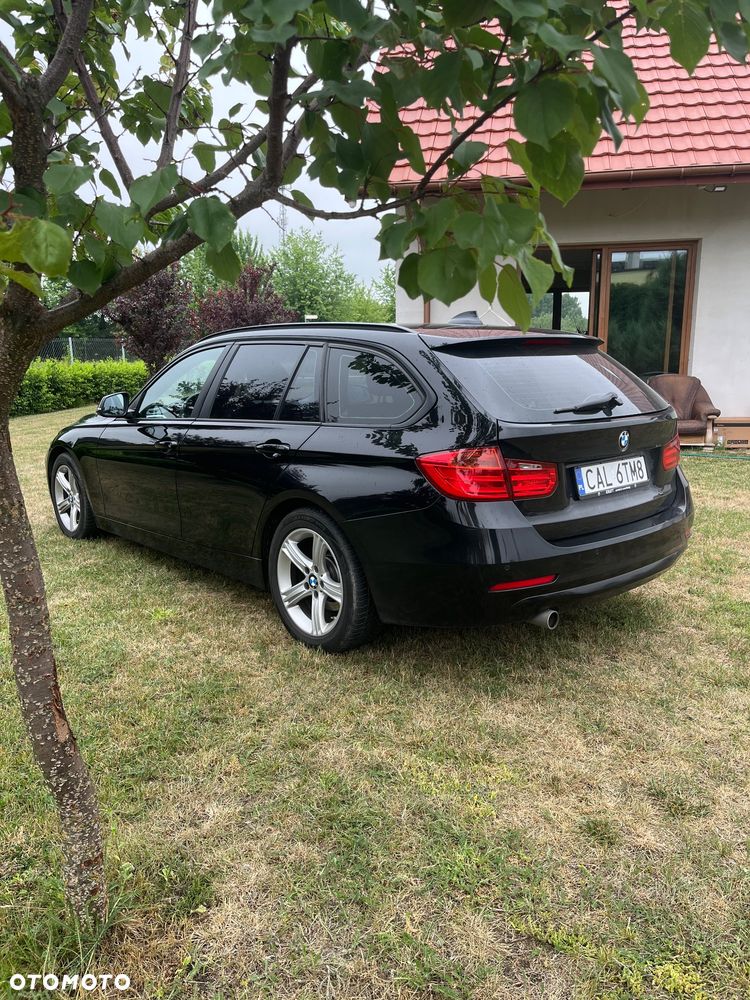 BMW Seria 3 318d DPF - 11