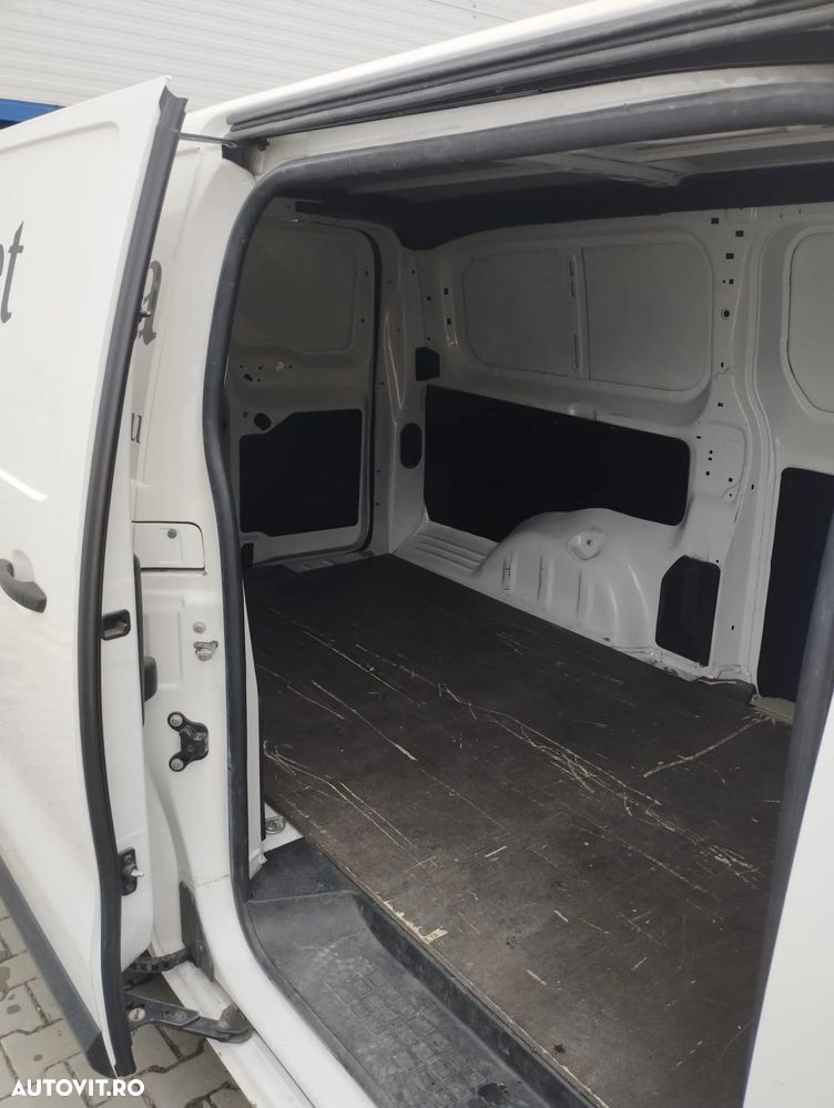 Opel Vivaro - 7