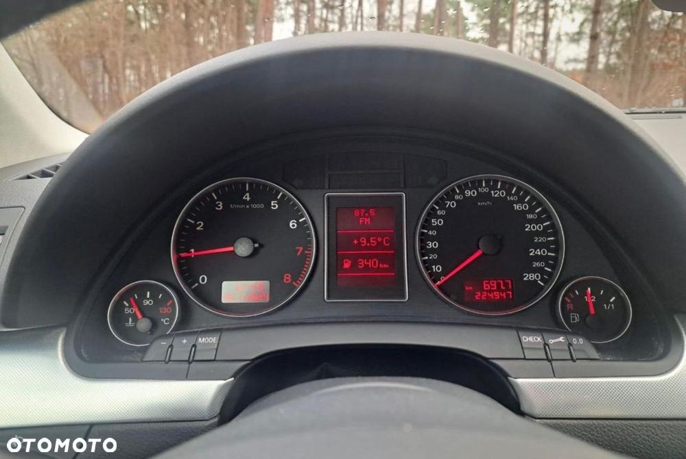 Audi A4 Avant 2.0 T FSI quattro - 12
