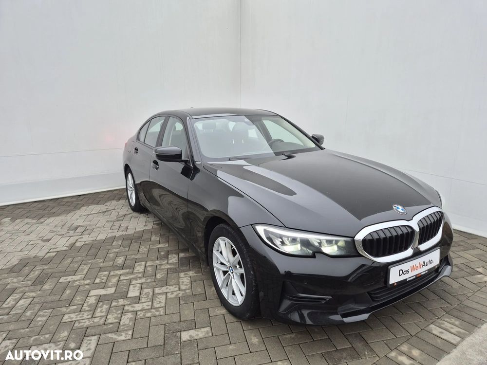 BMW Seria 3 318i AT - 7