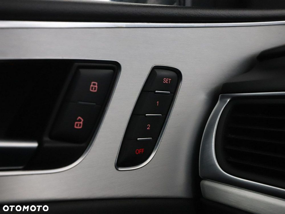 Audi A6 Avant 2.0 TDI quattro S tronic - 36
