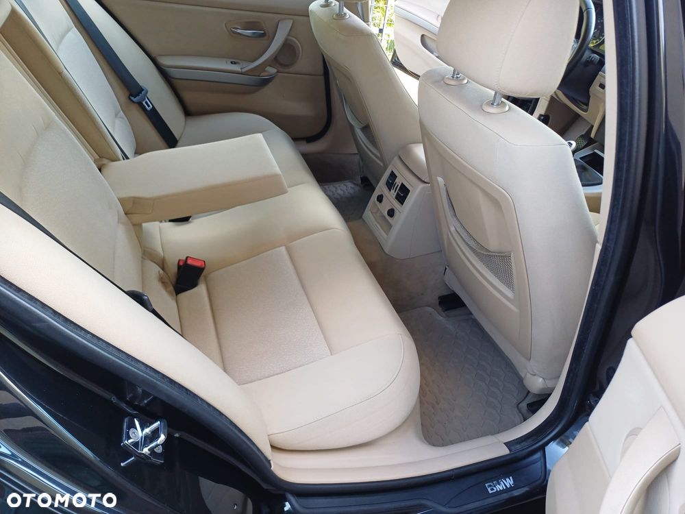 BMW Seria 3 320d - 6