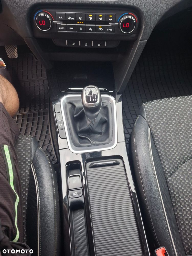 Kia XCeed 1.4 T-GDI OPF JBL SOUND EDITION - 16