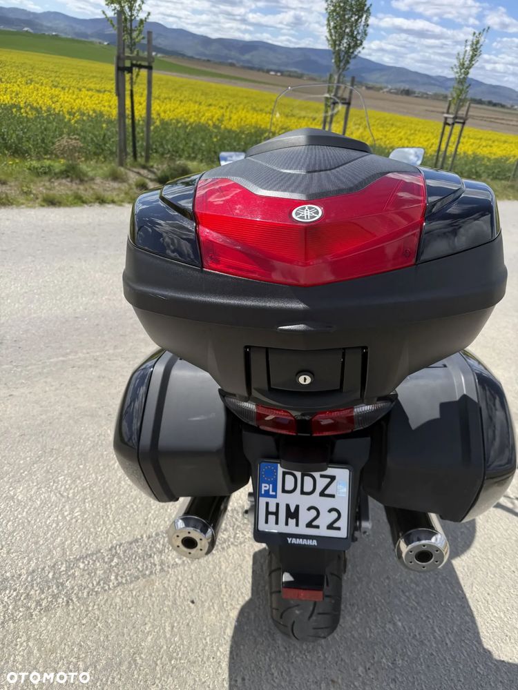Yamaha FJR - 7
