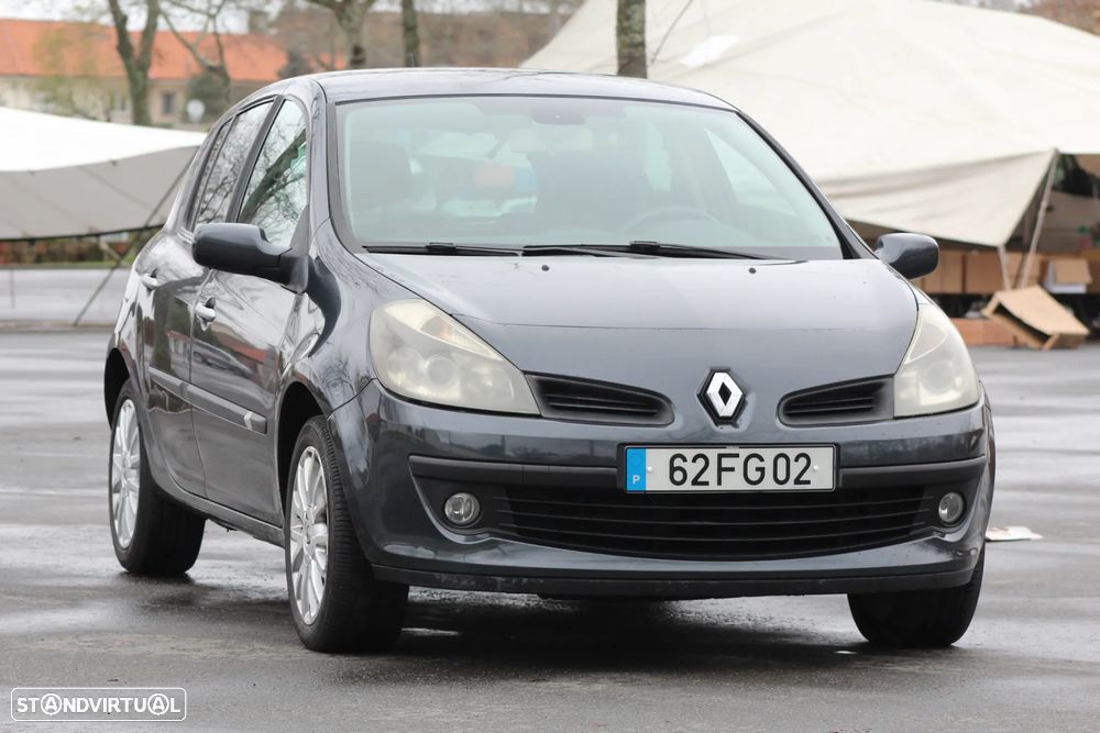 Renault Clio 1.5 dCi Dynamique S - 4