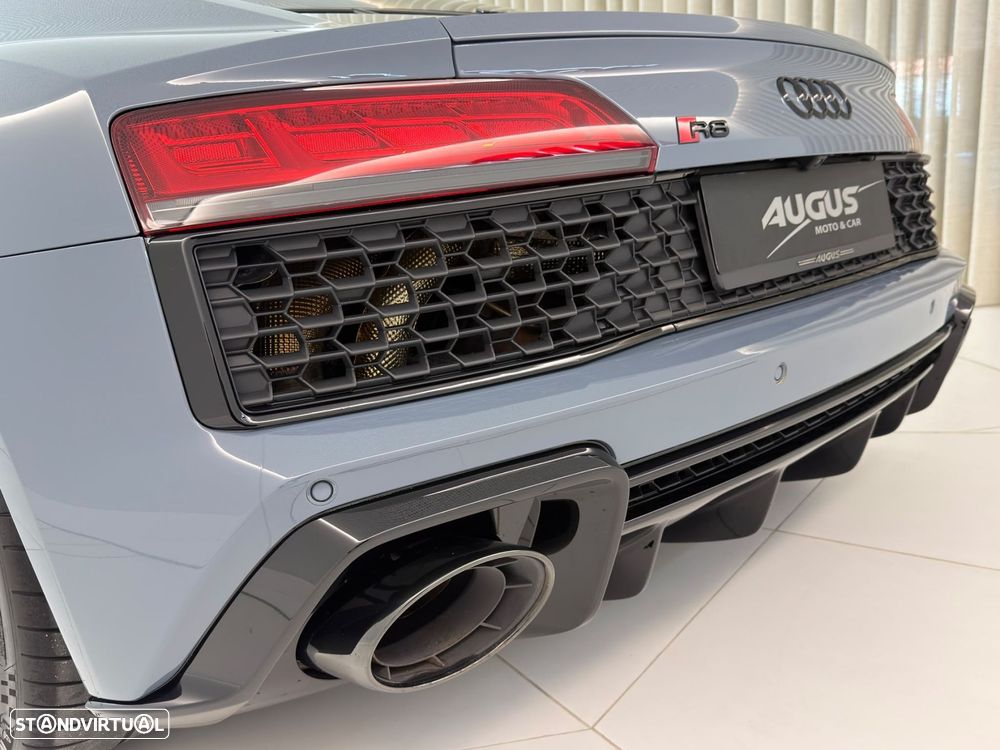 Audi R8 Coupé - 11