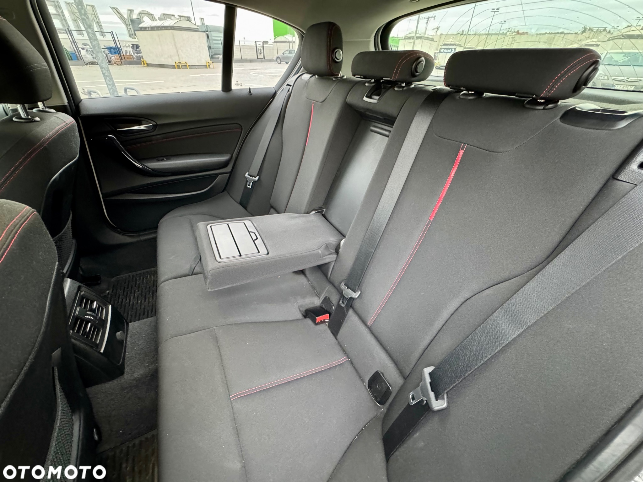 BMW Seria 1 - 21
