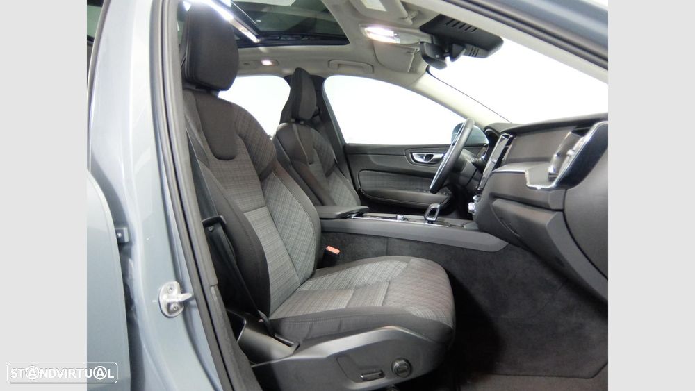 Volvo XC 60 2.0 T6 PHEV Core AWD - 13