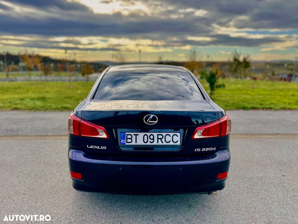 Lexus Seria IS 220d Luxury - 11